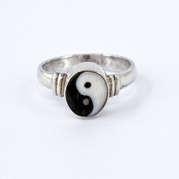 Vintage Sterling Silver 925 Yin Yang Ring Size 6 - Picture 2 of 10